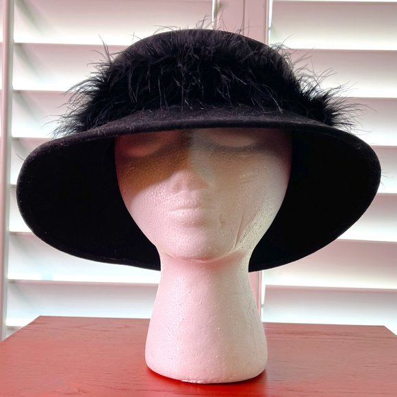 Accessories - Vintage Feathered Hat